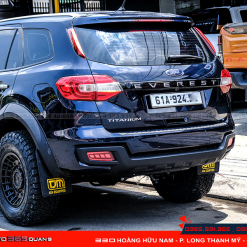 Cản sau xe Ford Everest