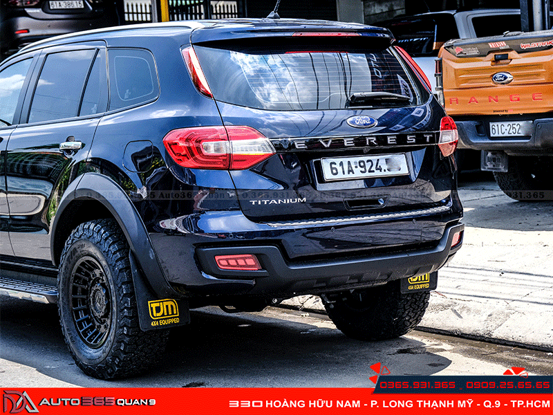 Cản sau xe Ford Everest