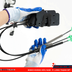 Cửa hít Kia Sonet sử dụng vật liệu có độ bền cao