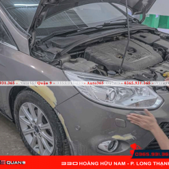 Sơn dặm xe Ford Focus phục hồi vết xước
