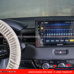 Hình ảnh lắp đặt màn hình Zestech Z800 Pro+ tại Auto365 Quận 9 4