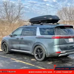 Độ cốp nóc cho xe Kia Carnival