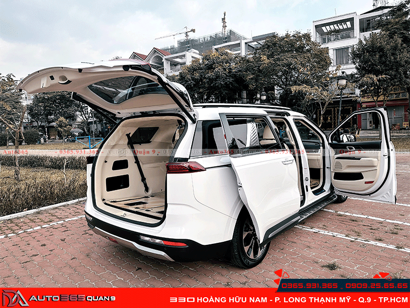 Độ Limousine cho xe Kia Carnival đem đến sự khác biệt cho xe