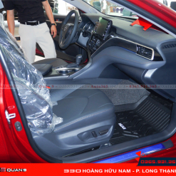 Thảm đúc Huvi cho xe Toyota Camry thiết kế ôm khít theo phom xe