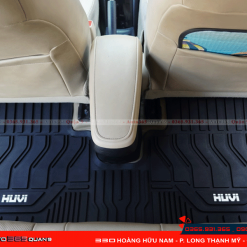 Thảm đúc Huvi cho xe Toyota Vios giúp vệ sinh sàn xe dễ dàng