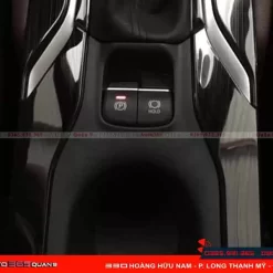 Bộ phanh tay điện tử cho xe Toyota Cross lắp đặt nhỏ gọn trên xe