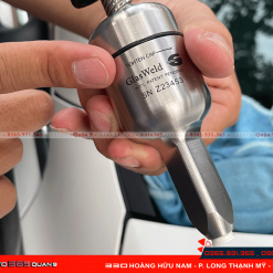 Hàn kính ô tô tại TP HCM với dụng cụ chuyên dụng