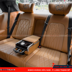 Độ ghế băng 3 cho xe Kia Carnival trong gói Limousine
