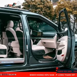 Kia Carnival độ Limimousine 3