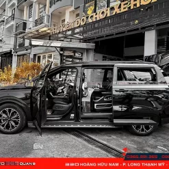 Kia Carnival độ Limousine
