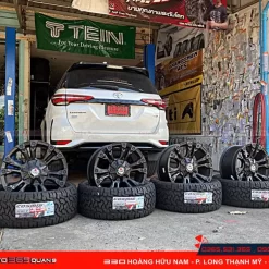 Độ mâm xe Toyota Fortuner 2