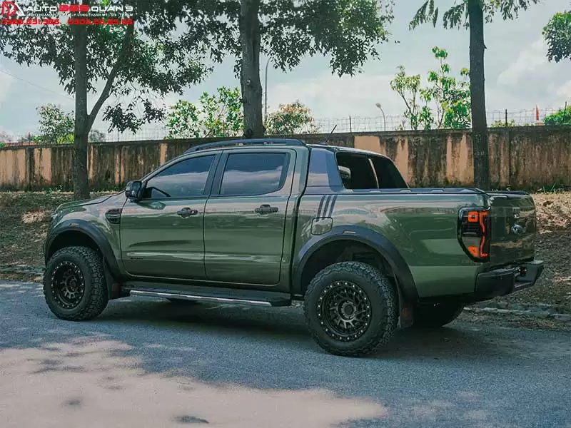 Dán đổi màu xe Ranger 17