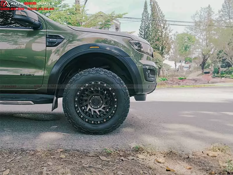 Dán đổi màu xe Ranger 8