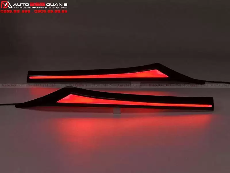 Độ đèn led cốp xe Mazda CX5 2