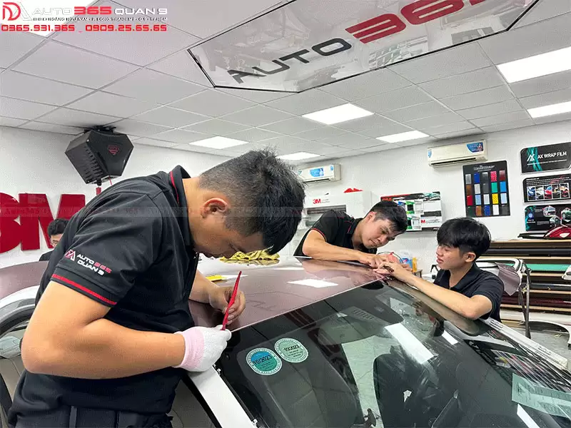 Wrap đổi màu xe Mercedes C200 5
