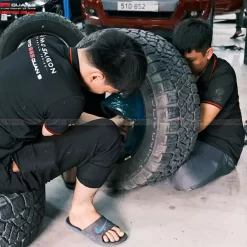 Mút chống đinh ô tô 6