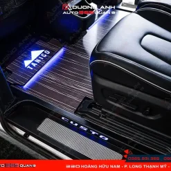 Nâng cấp sàn vân gỗ đế nhôm cho Hyundai Custin 2